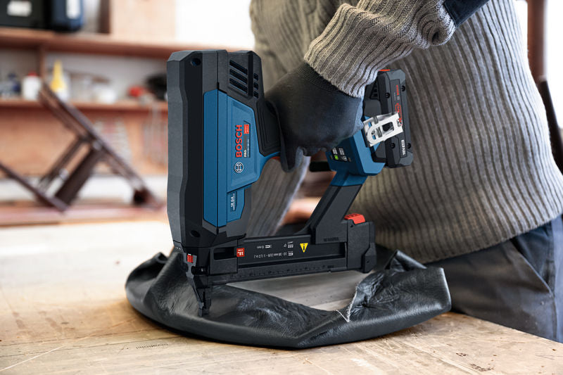 Akku-Holzklammerer GTH18V-38-2M
