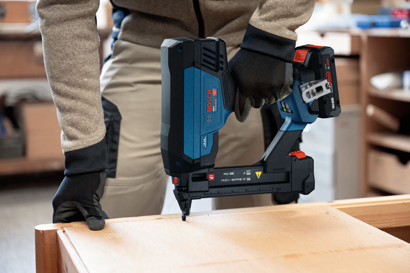 Akku-Holzklammerer GTH18V-38-2M