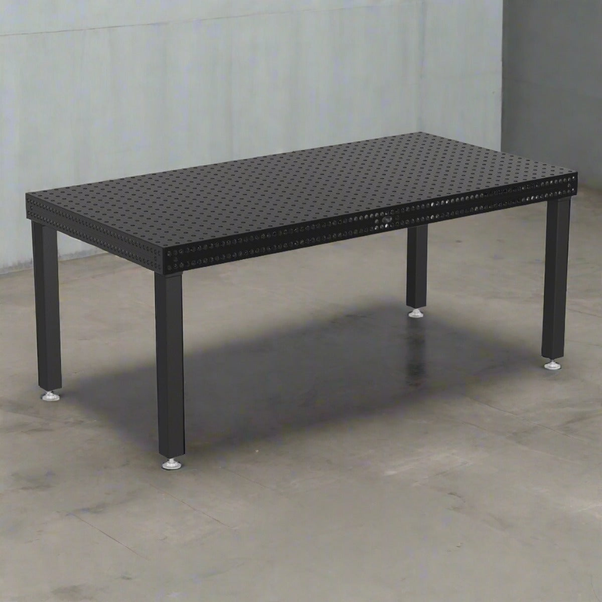 Produktansicht von Siegmund Schweißtisch 2000 x 1000 x 150 mm Professional 750 System 22 Plasmanitriert Höhe 700 mm mit Bodenverankerung