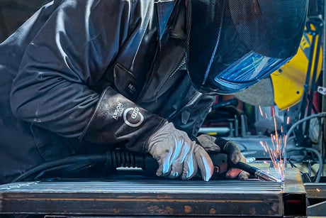 MAG Schweißer am Metallbau