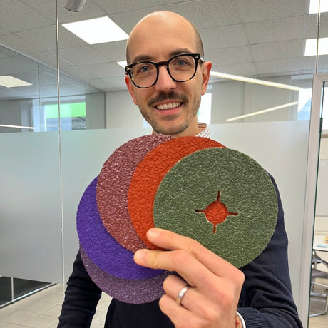 Titelbild Grundlagen Artikel Fiberschleifscheiben